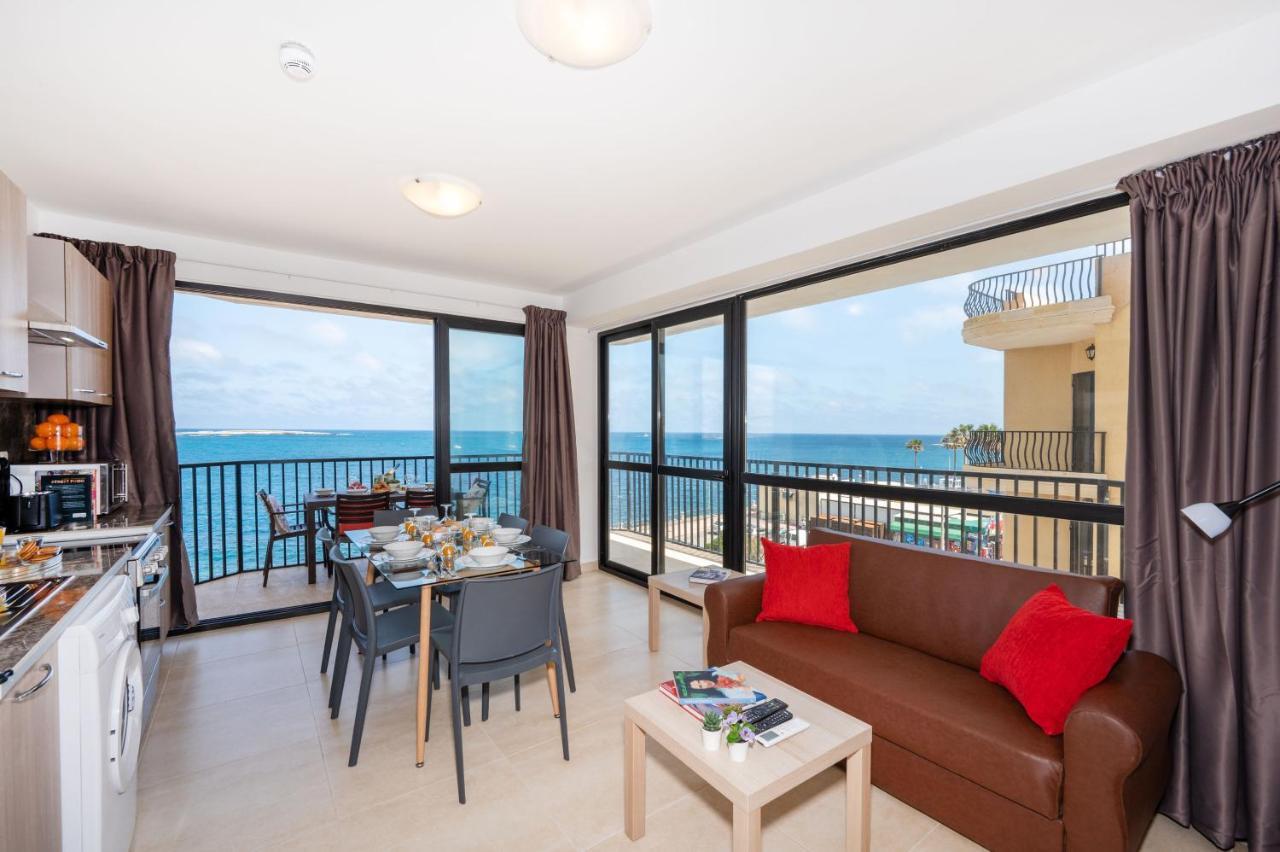 Islet Promenade Seafront Apartment With Large Corner Terrace By Getawaysmalta St. Paul's Bay Exteriör bild