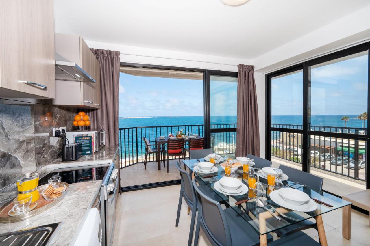Islet Promenade Seafront Apartment With Large Corner Terrace By Getawaysmalta St. Paul's Bay Exteriör bild