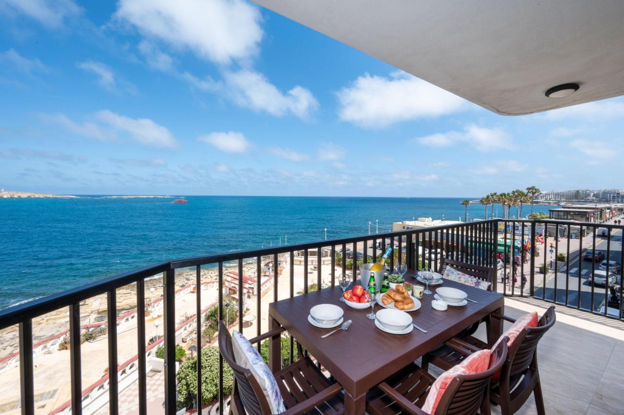 Islet Promenade Seafront Apartment With Large Corner Terrace By Getawaysmalta St. Paul's Bay Exteriör bild